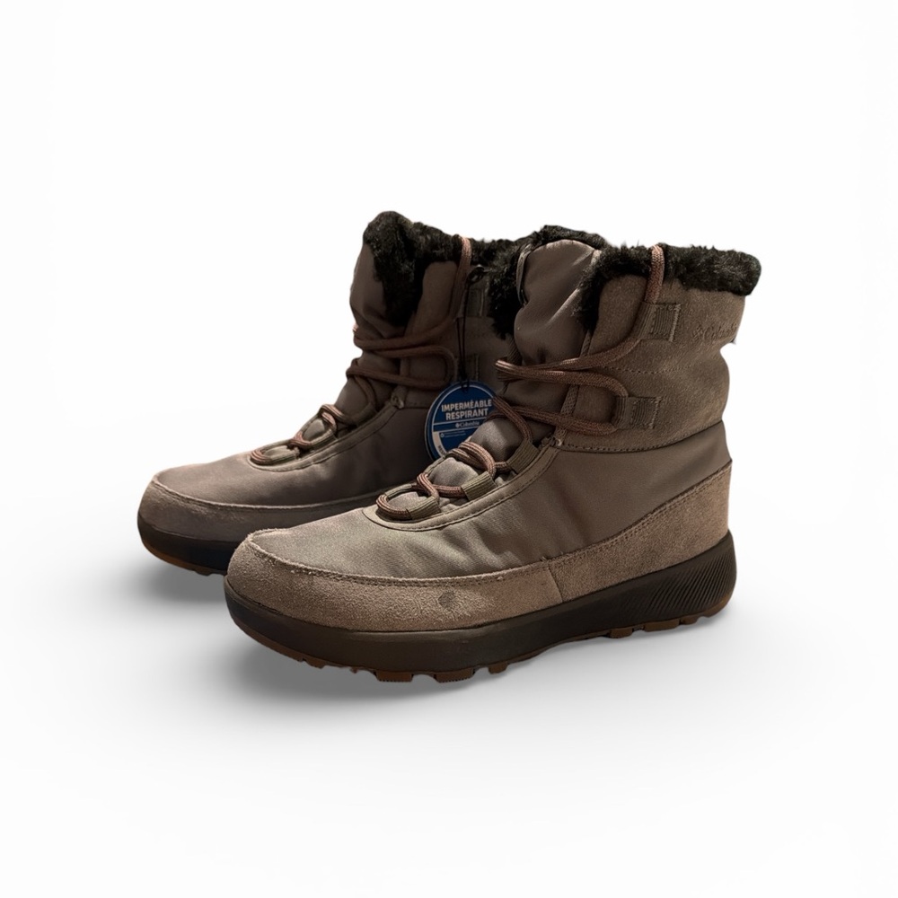 Columbia Women’s Boots size‎ 8.5